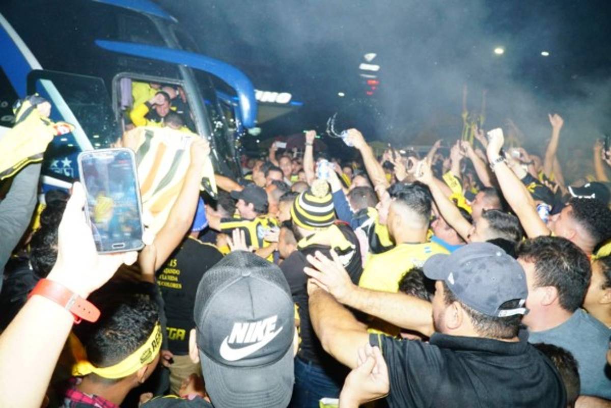 FOTOS: Así fue la fiesta de Real España con su gente en San Pedro Sula