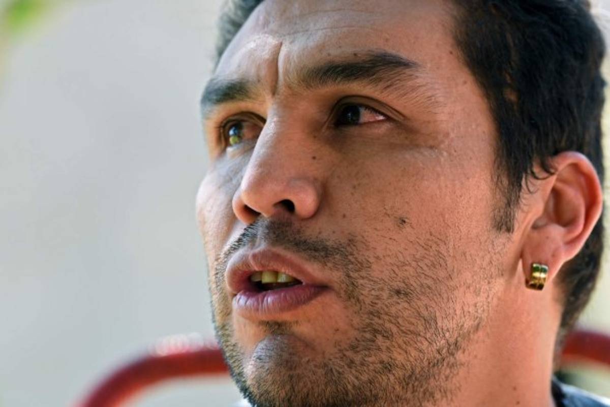 Sin lujos, muy humilde y en casa de su papá: Así vive el paraguayo Salvador Cabañas