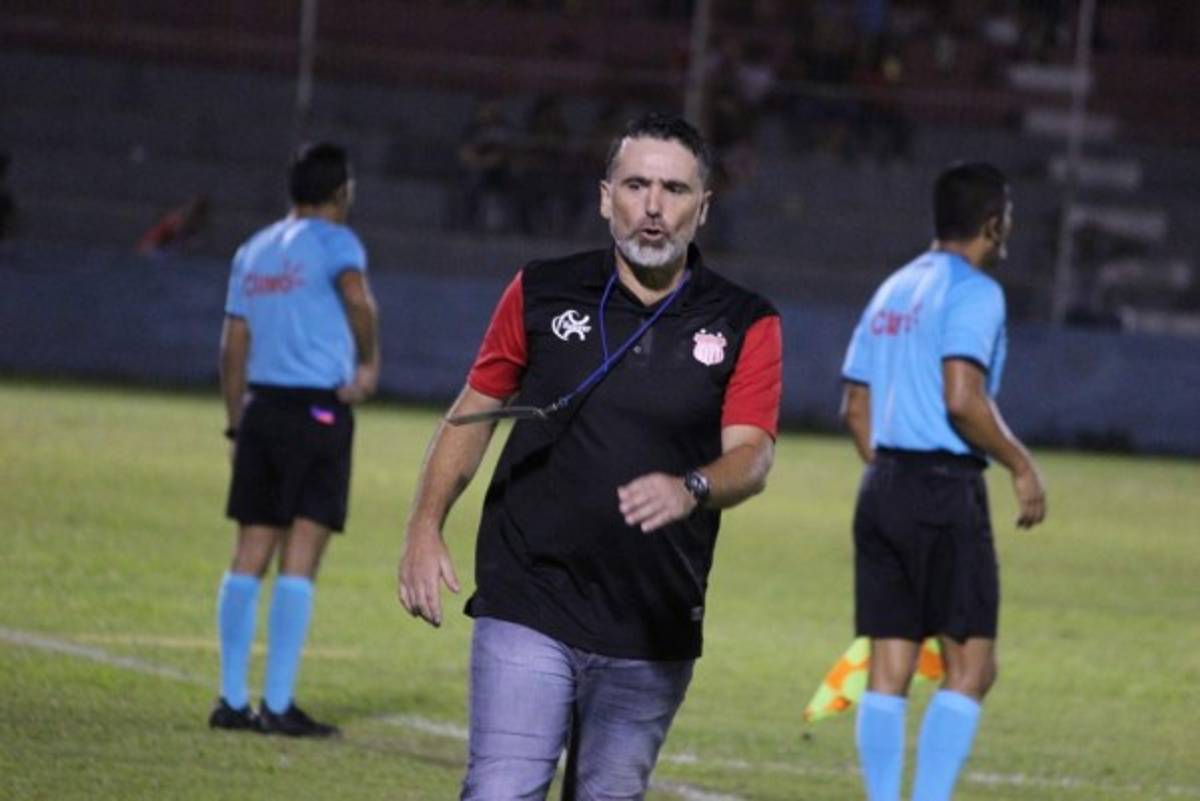 Rumores Honduras: Chirinos no descarta jugar en otro club del país y Motagua es novedad