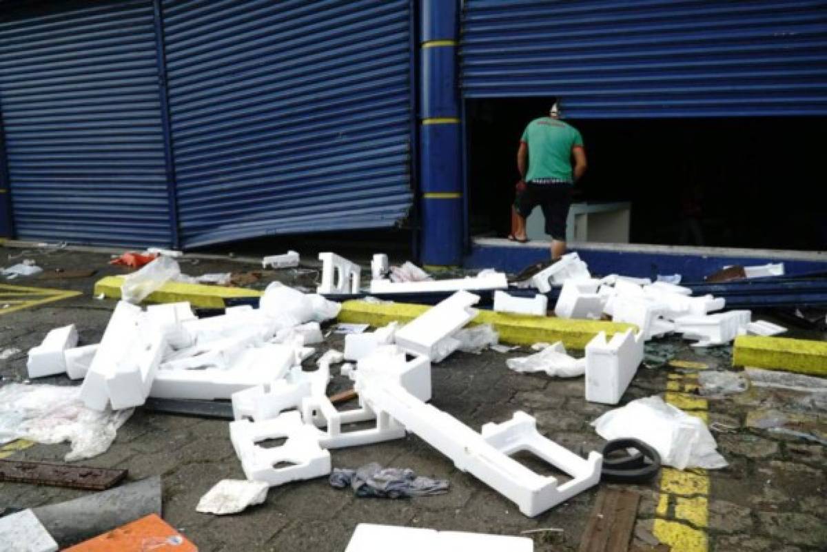 Impactantes fotos: Así quedaron tiendas en Honduras tras ser saqueadas y destuidas