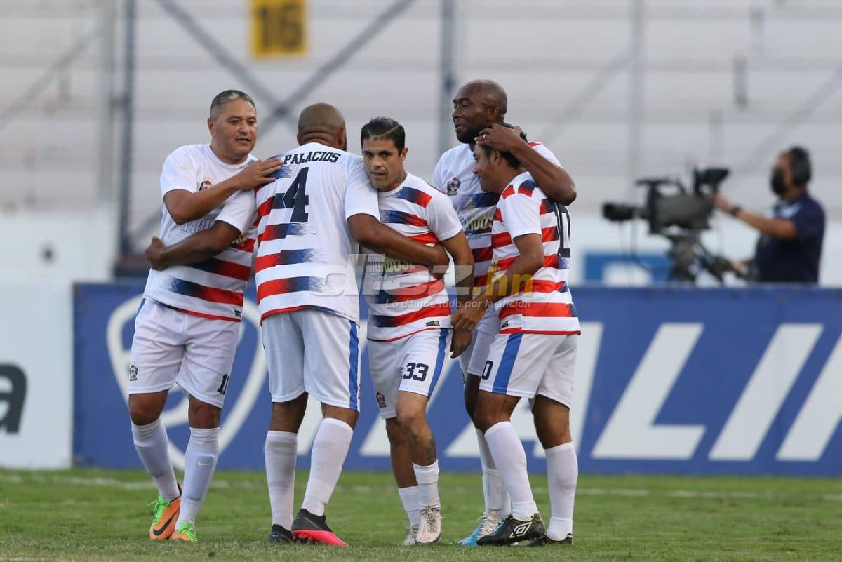 ¡No pierden el toque! Así lucen los exjugadores de Olimpia y Motagua que disfrutaron en un partido benéfico en Tegucigalpa