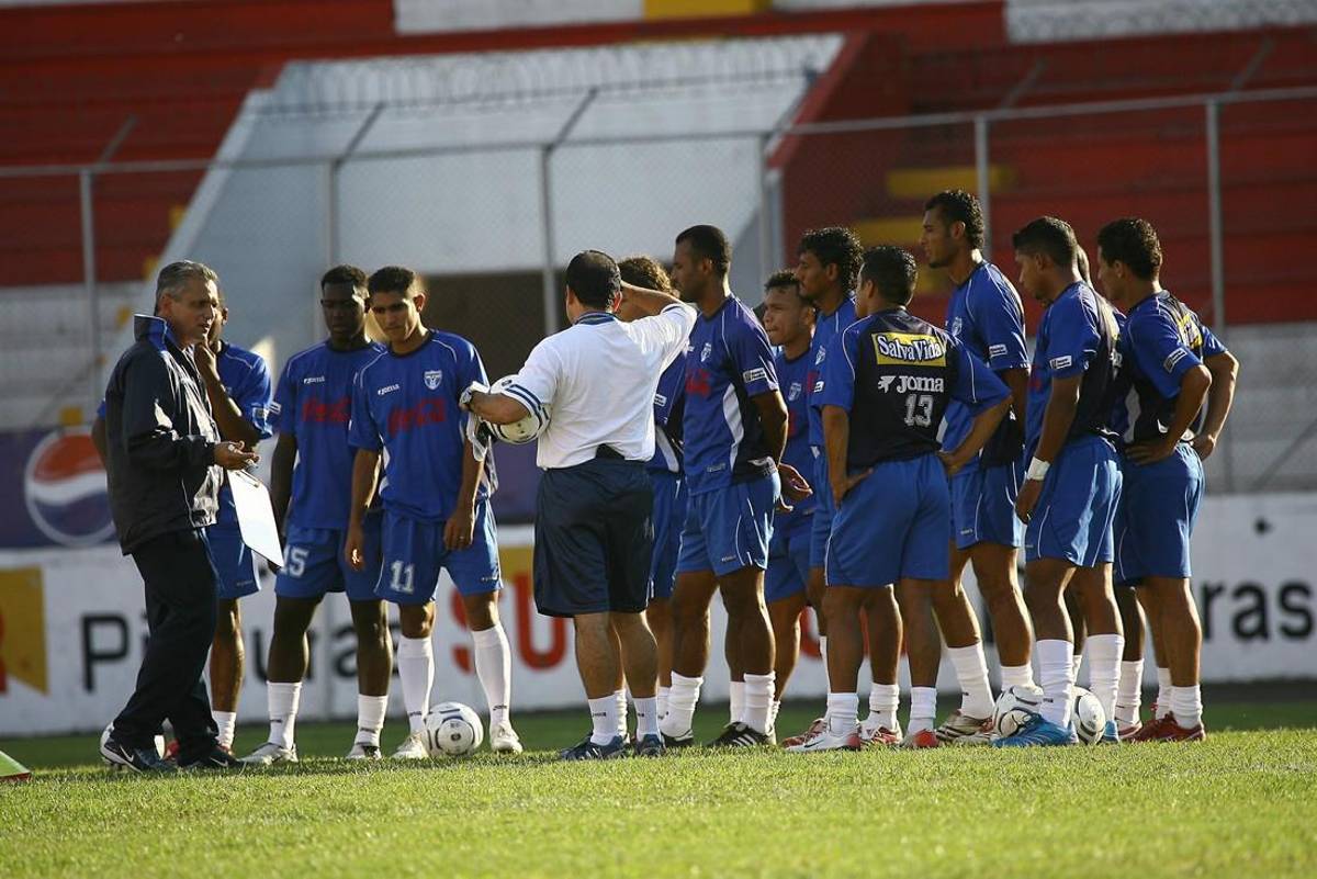 Futbolistas activos que estuvieron con Reinaldo Rueda en la Selección de Honduras hace 13 años; los tres que convocará seguramente