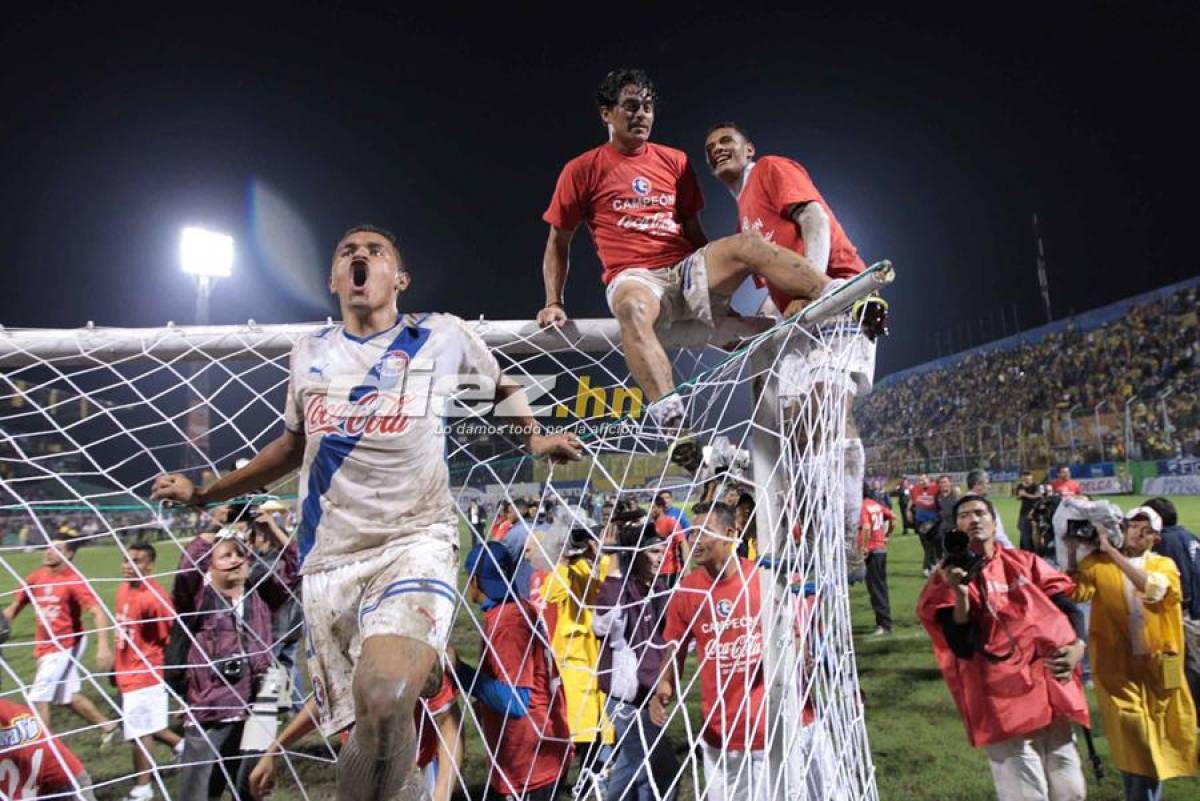 ¡Llenazo, festejo y rostros tristes! Las imágenes de la última final que disputaron Real España vs. Olimpia en el Morazán