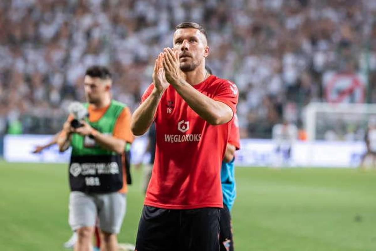 Lukas Podolski y el jugoso negocio del que todos hablan ¿De esta forma gasta su millonaria fortuna?