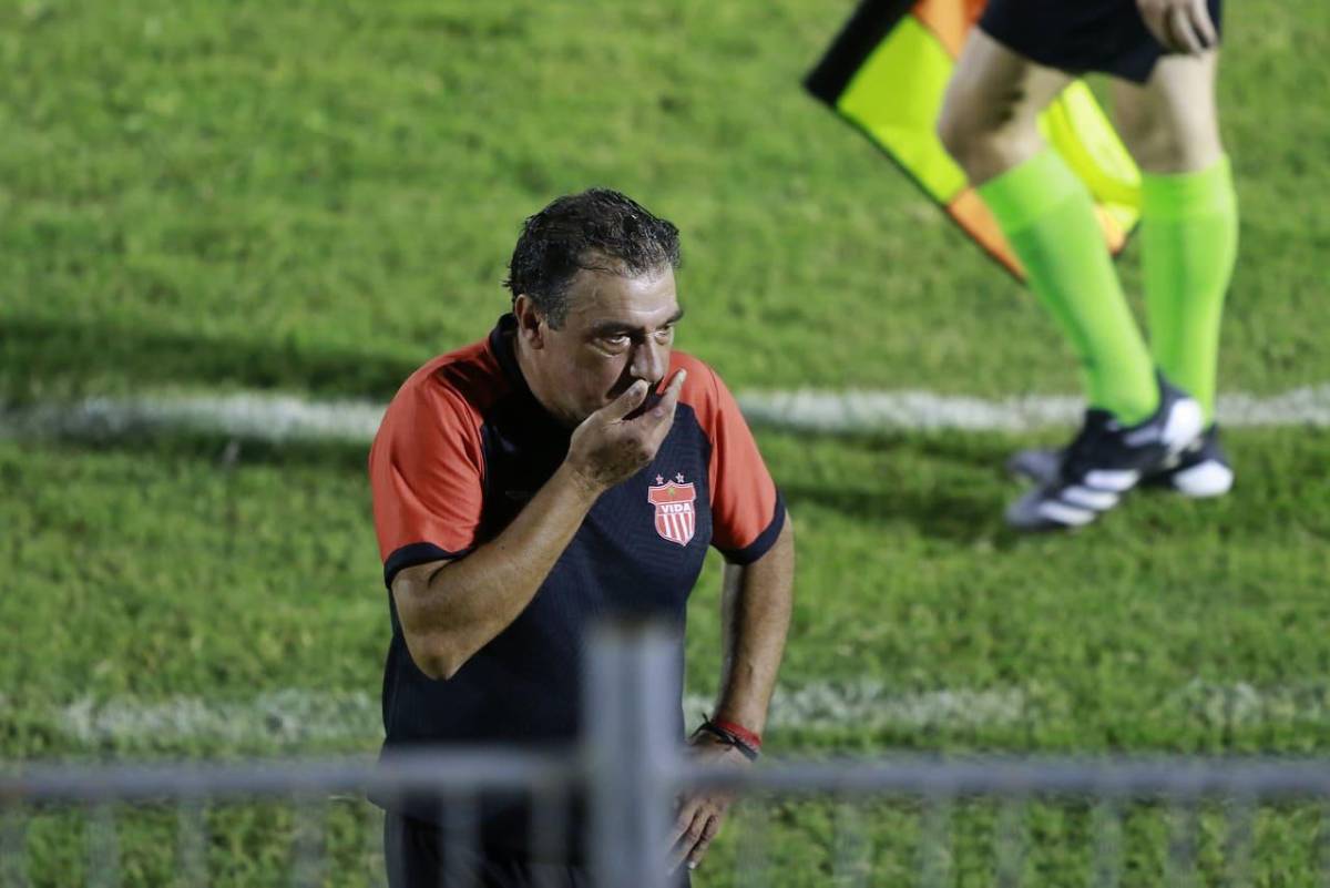 Fernando Mira, su continuidad en el Vida y su reto pendiente: “Este equipo está para pelear con los grandes”