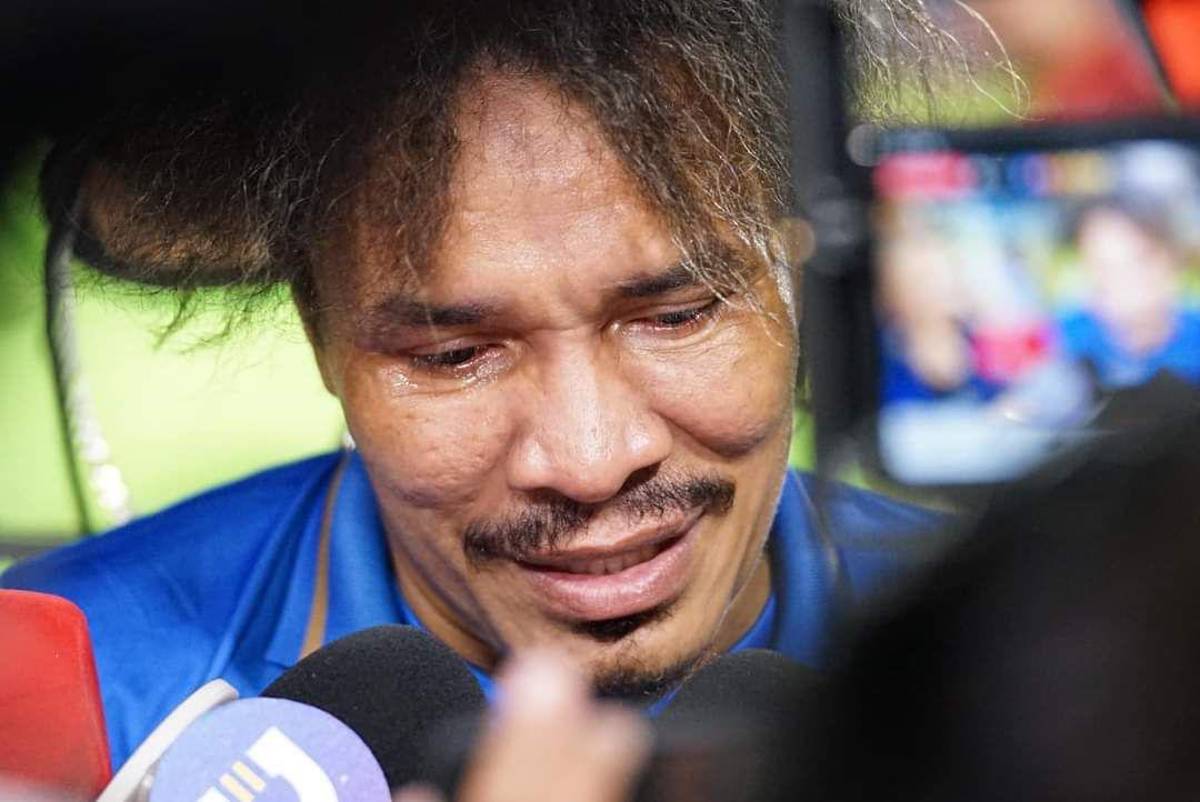 Rambo de León rompe en llanto en su partido de despedida: el triste adiós del ‘10’ y las postales que dejó su homenaje