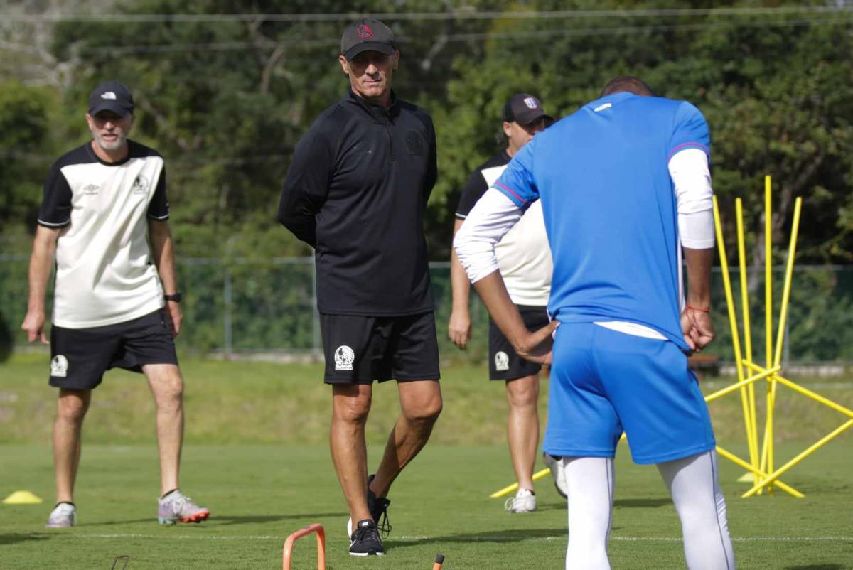 Melancólico y sensible: así vivió Pedro Troglio uno de sus últimos entrenamientos con el Olimpia tras anunciar su adiós