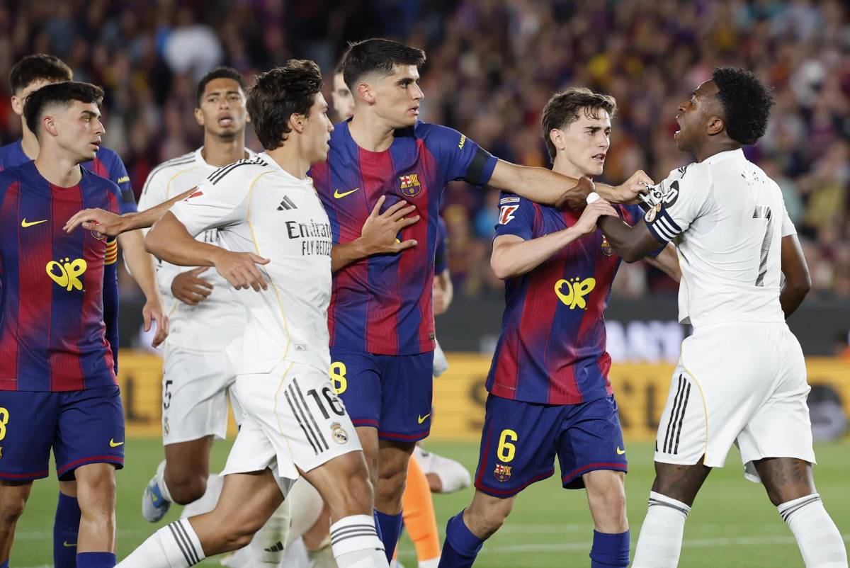 Agarrón en el Clásico, el penal que pidió Real Madrid y Vinicius responde con las 15 Champions