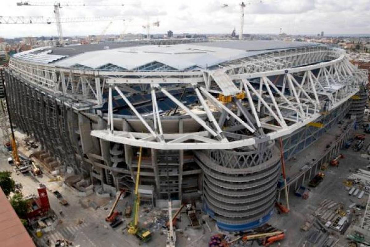 ¡Impresionante! Las nuevas imágenes de las obras del Santiago Bernabéu; el techo toma forma y cuándo estará listo el estadio