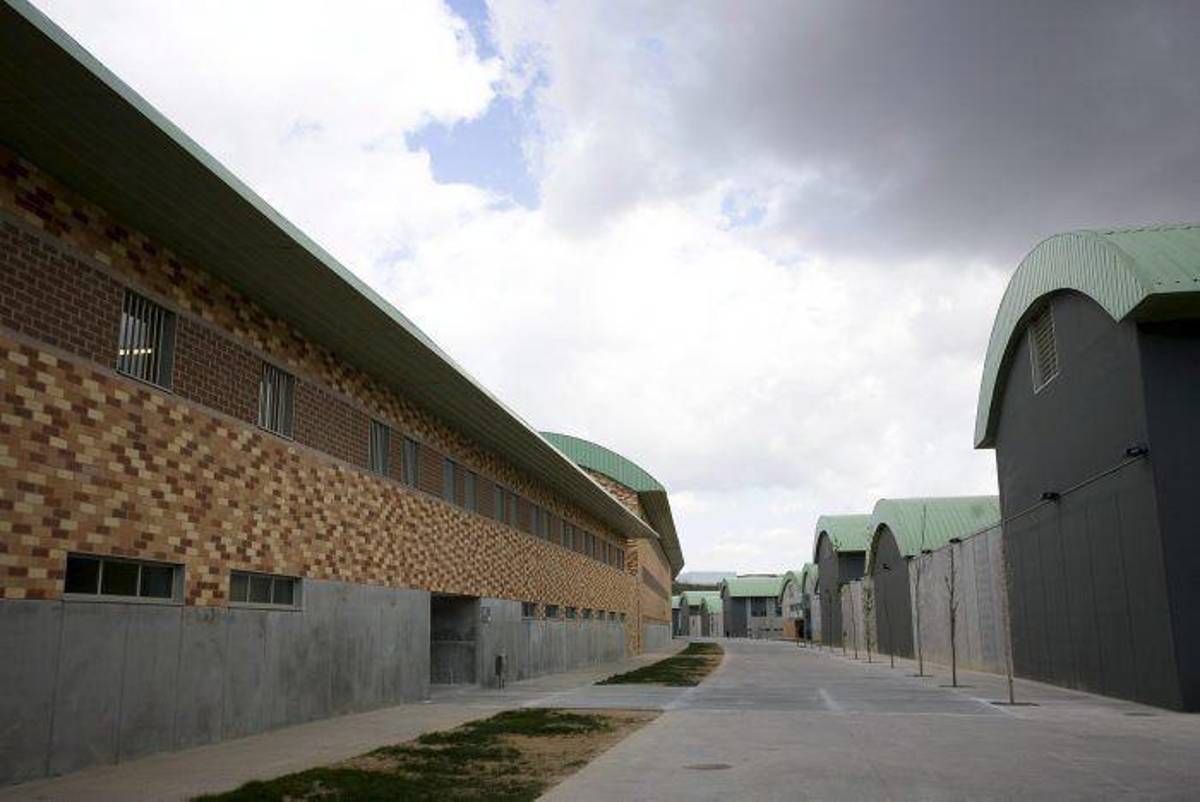 Ex presidente del Barcelona estuvo preso aquí: Así es Brians 2, la nueva cárcel en la que está Dani Alves