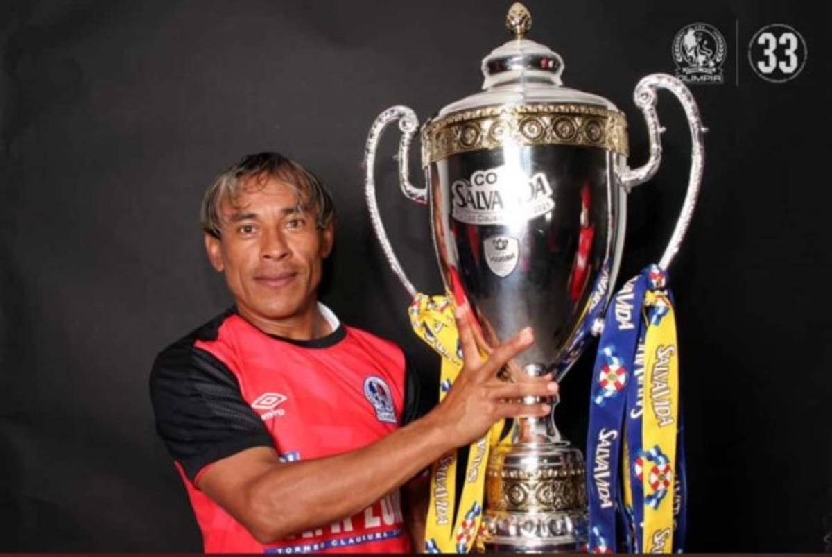 Brayan Beckeles y Javier Portillo se unen la prestigiosa lista de futbolistas con más títulos en Olimpia