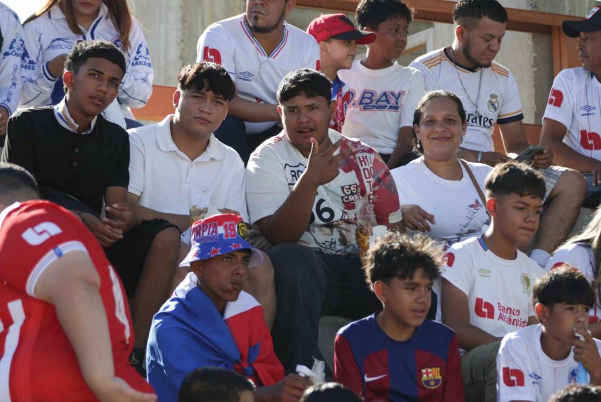 Locura por Olimpia en Danlí: nadie se quiso perder la visita del león y llegaron en familias; así respondieron los jugadores