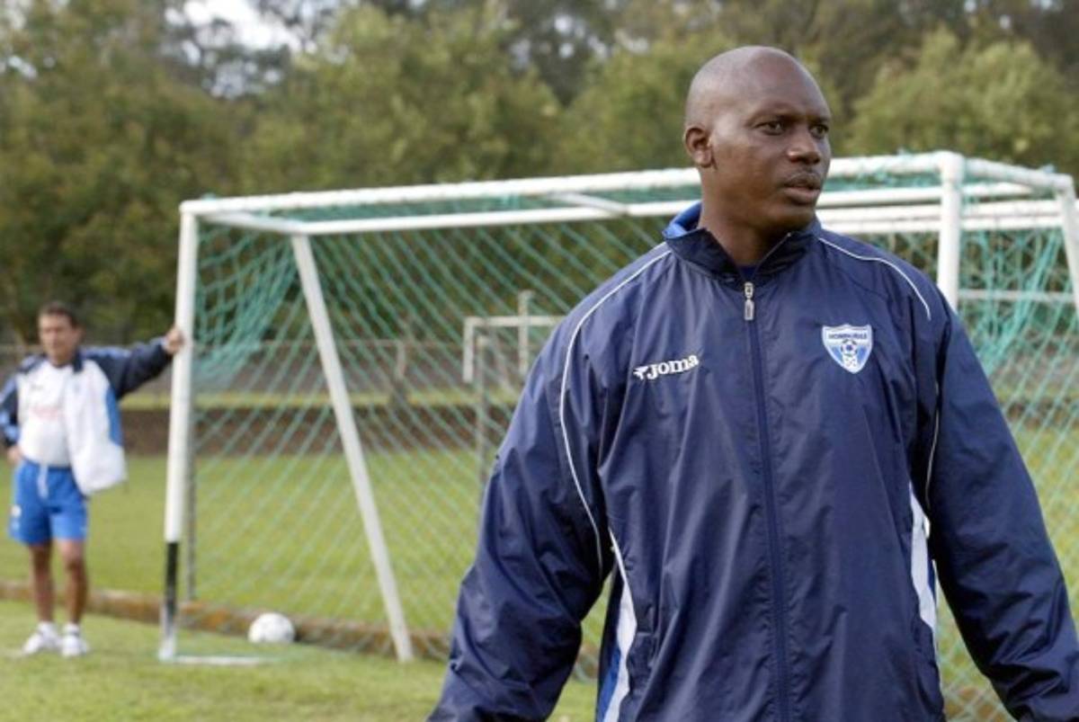 ¿Qué hacen? La realidad de los últimos técnicos que dirigieron a Honduras