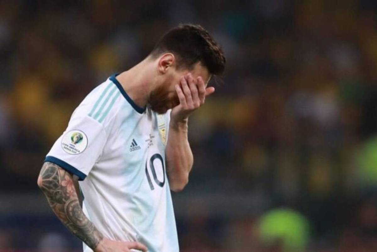 Dramático: Las dolorosas imágenes de Messi y jugadores de Argentina tras ser eliminados por Brasil en Copa América