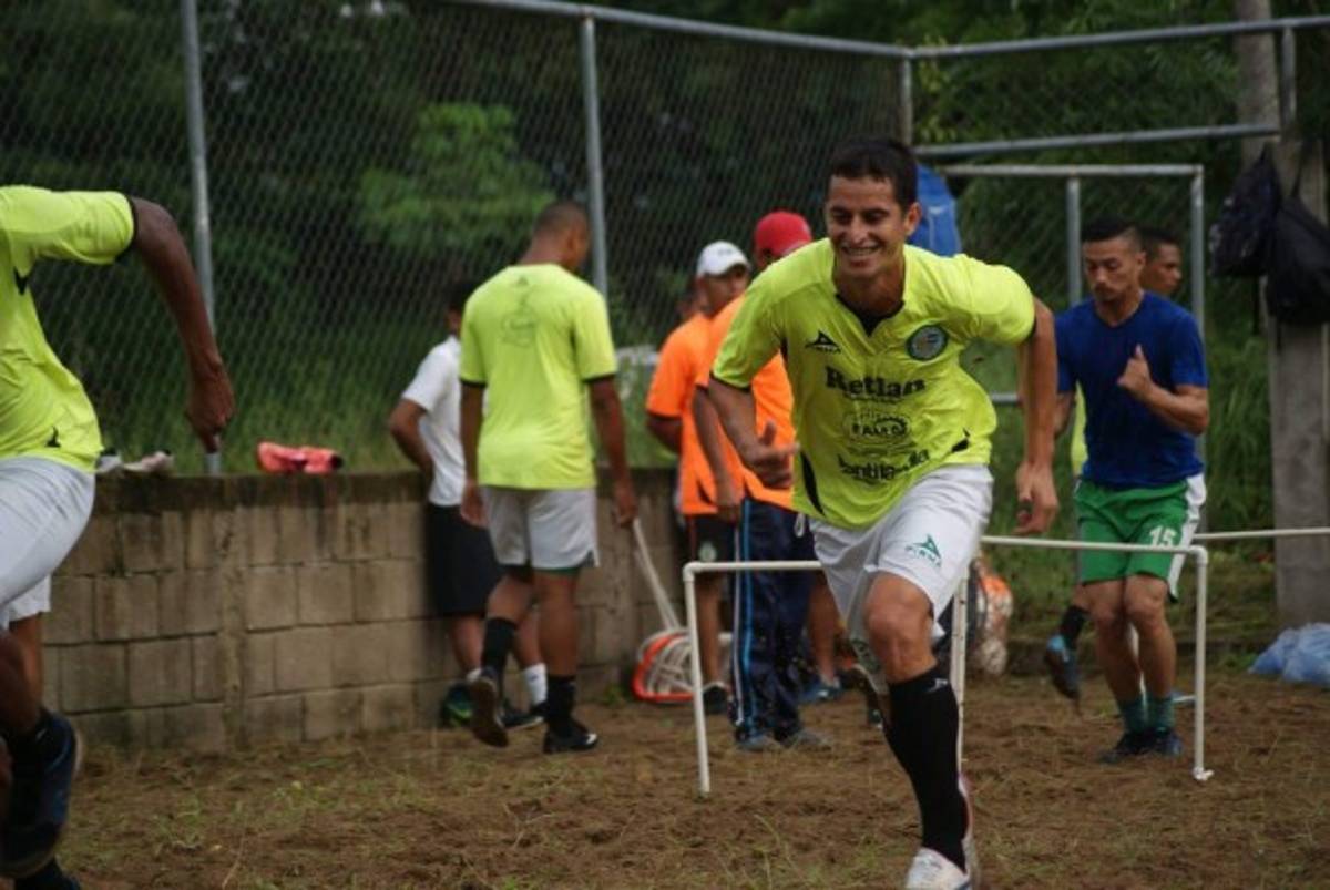 RUMORES/FICHAJES: Mario Martínez suena en Colombia y Diego Reyes habla de su futuro