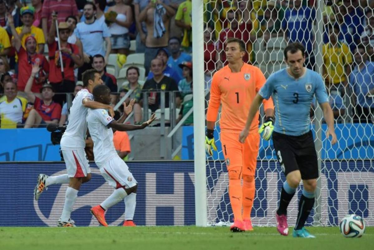 Los ticos celebran a lo grande su espectacular debut