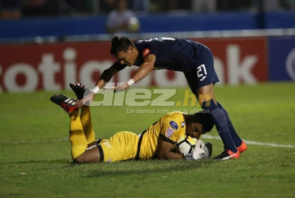 NO SE VIO EN TV: El eufórico festejo de Rubilio y el drama de Castellanos