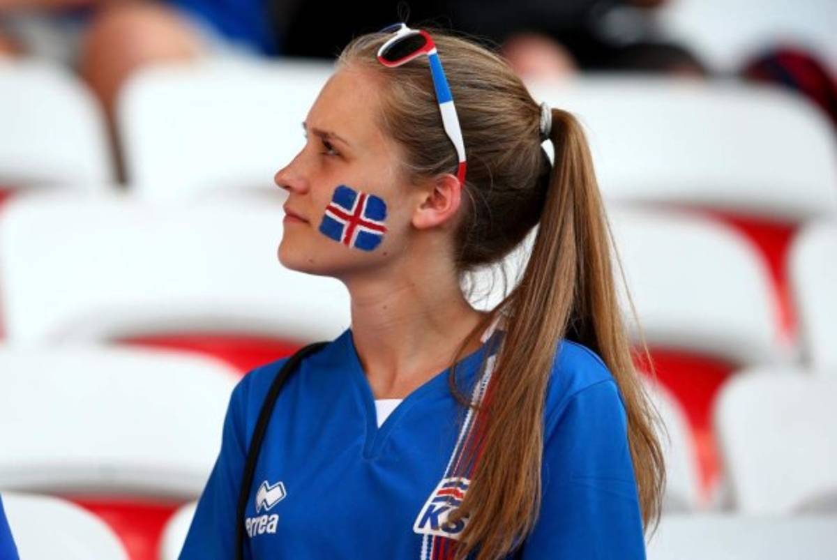 ¡Hermosas debutantes! Islandesas llenarán de belleza los estadios de Rusia