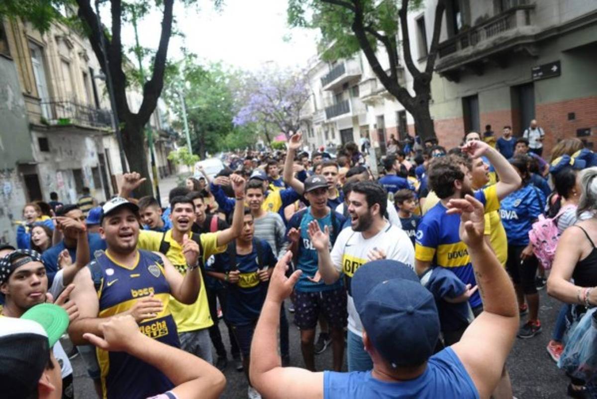 Espectacular llenazo: Afición de Boca Juniors llena la Bombonera en su último entrenamiento