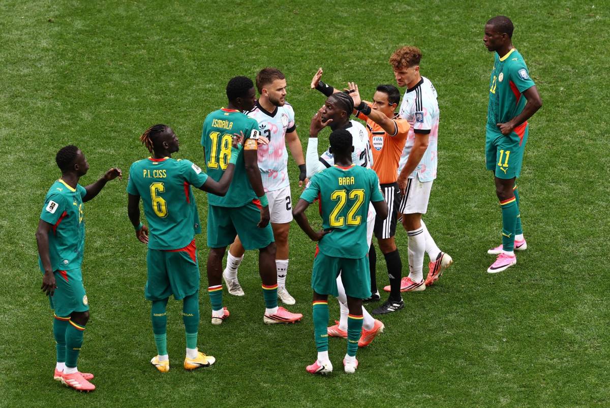 Las polémicas que señalan a Saíd Martínez en la histórica remontada de Bélgica ante Senegal