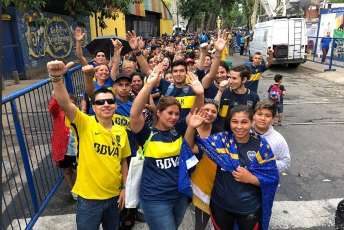 Espectacular llenazo: Afición de Boca Juniors llena la Bombonera en su último entrenamiento