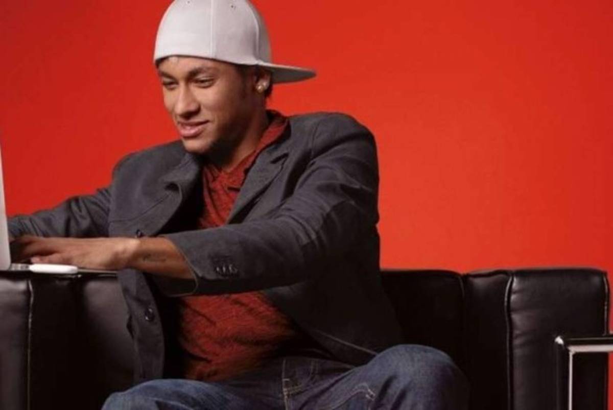 ¡BURLAS! Acribillan al Barcelona tras el hackeo y el fichaje de Di María