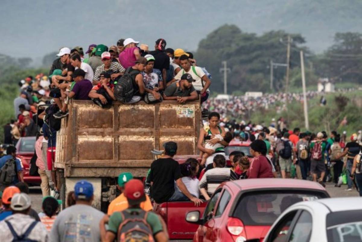 FOTOS: Caravana de migrantes viaja a Ciudad de México para pedir permiso migratorio