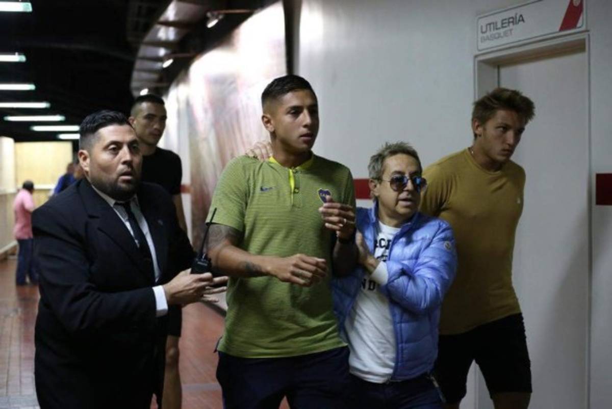 EN FOTOS: Así atacaron a los jugadores de Boca Juniors en el estadio Monumental