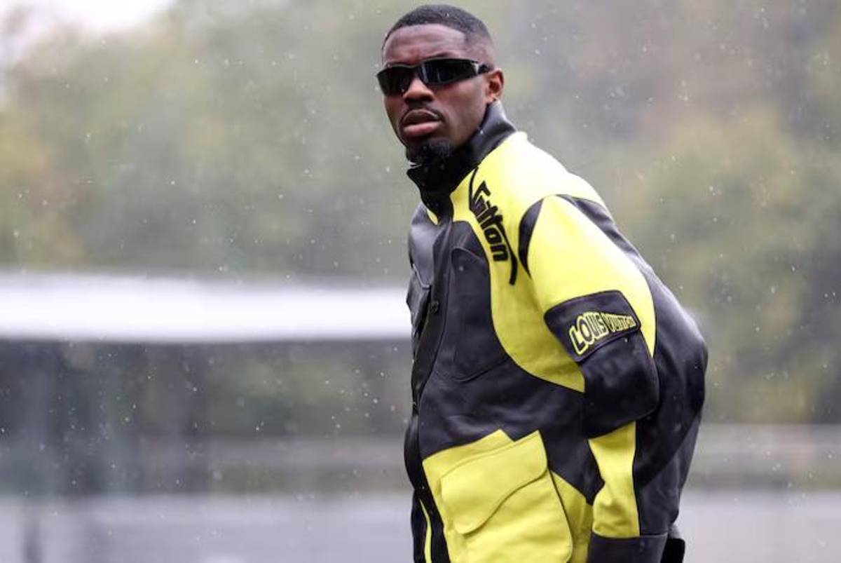 Misterio en Francia: el jugador que llegó encapuchado a la concentración y así se presentó Koundé