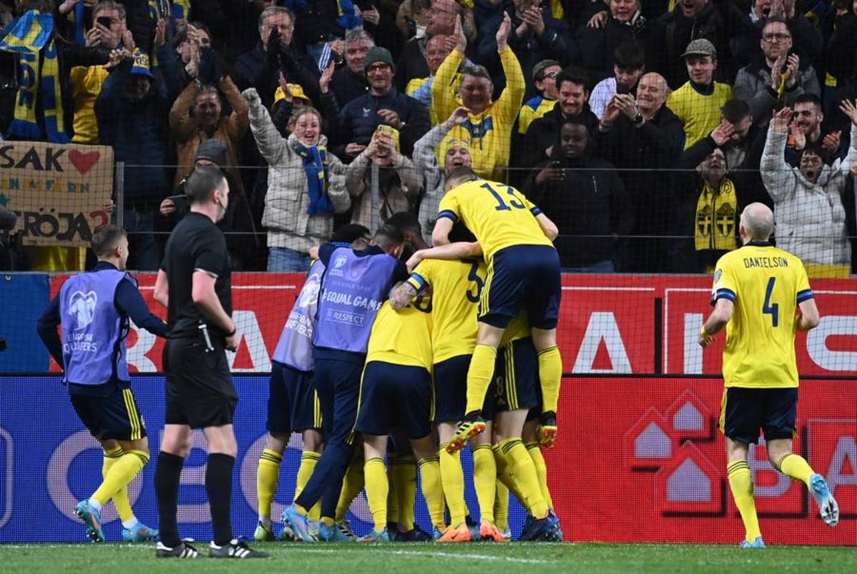 ¡Macedonia enloquece, Portugal avanza y los golazos de Bale! Las postales de la primera ronda de repechajes en Europa