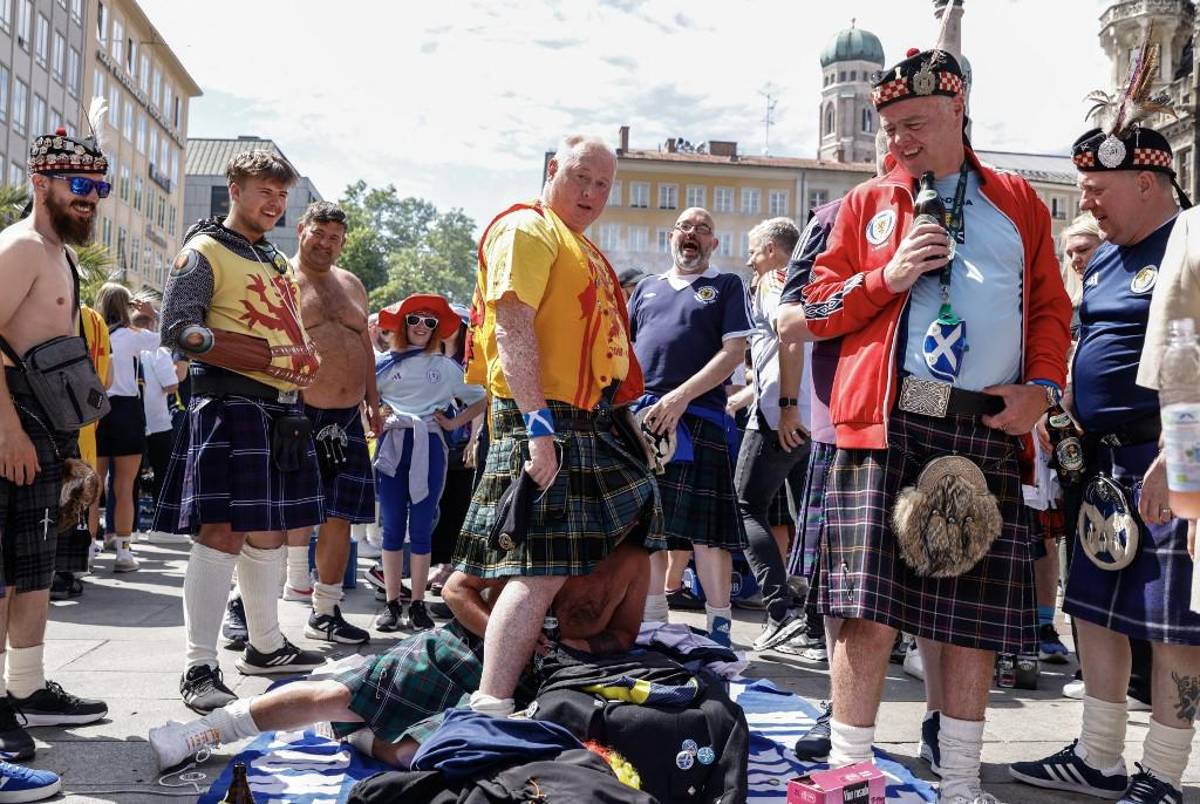 Gaitas, en faldas y con cervezas: afición de Escocia se toma Múnich previo al partido ante Alemania en la Eurocopa 2024