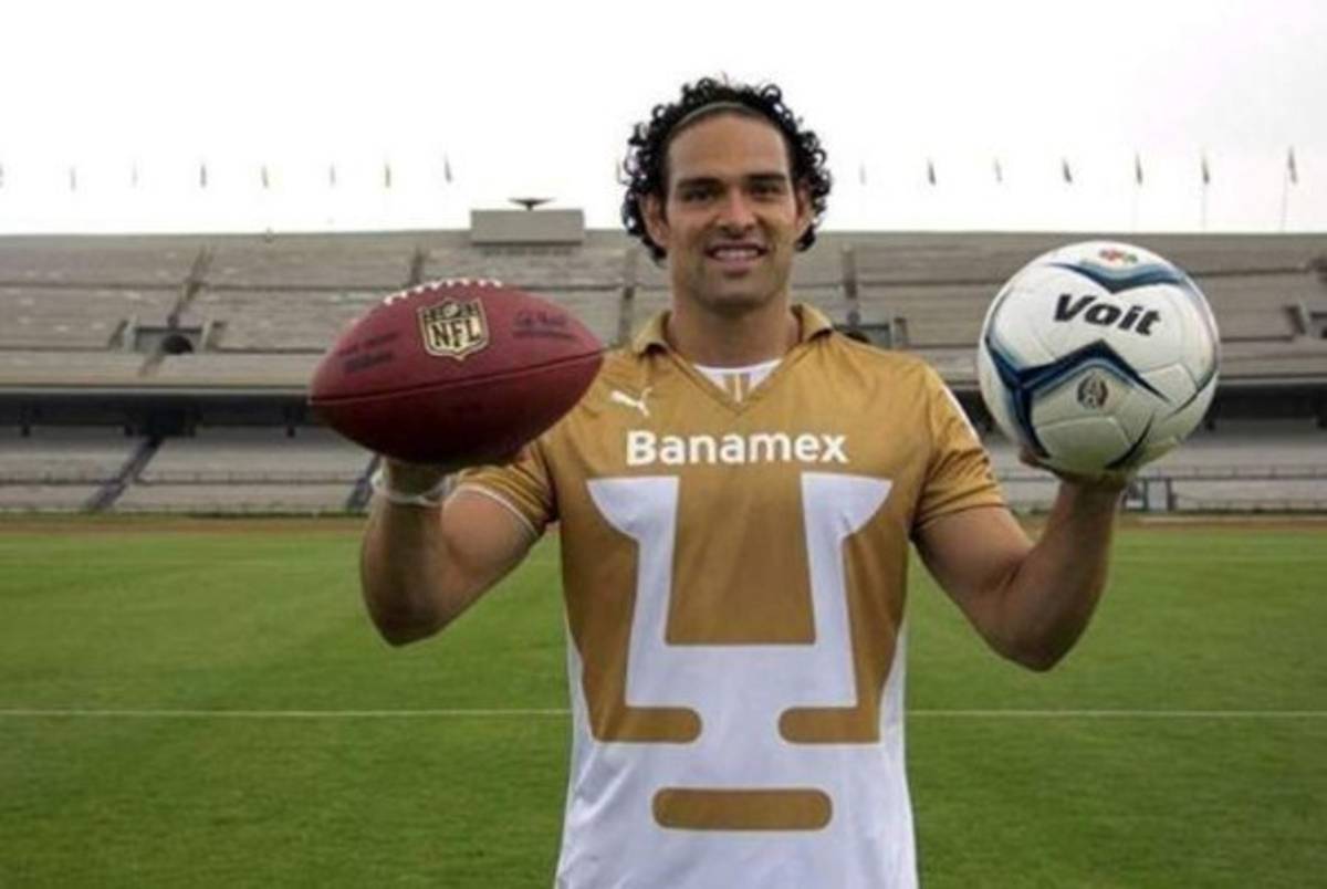 ¡Impensable! Famosos que han vestido playeras de equipos mexicanos