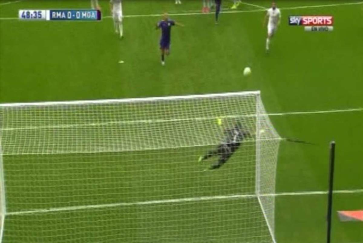 VIDEO: La espectacular atajada con la que Keylor Navas evitó el gol del Málaga
