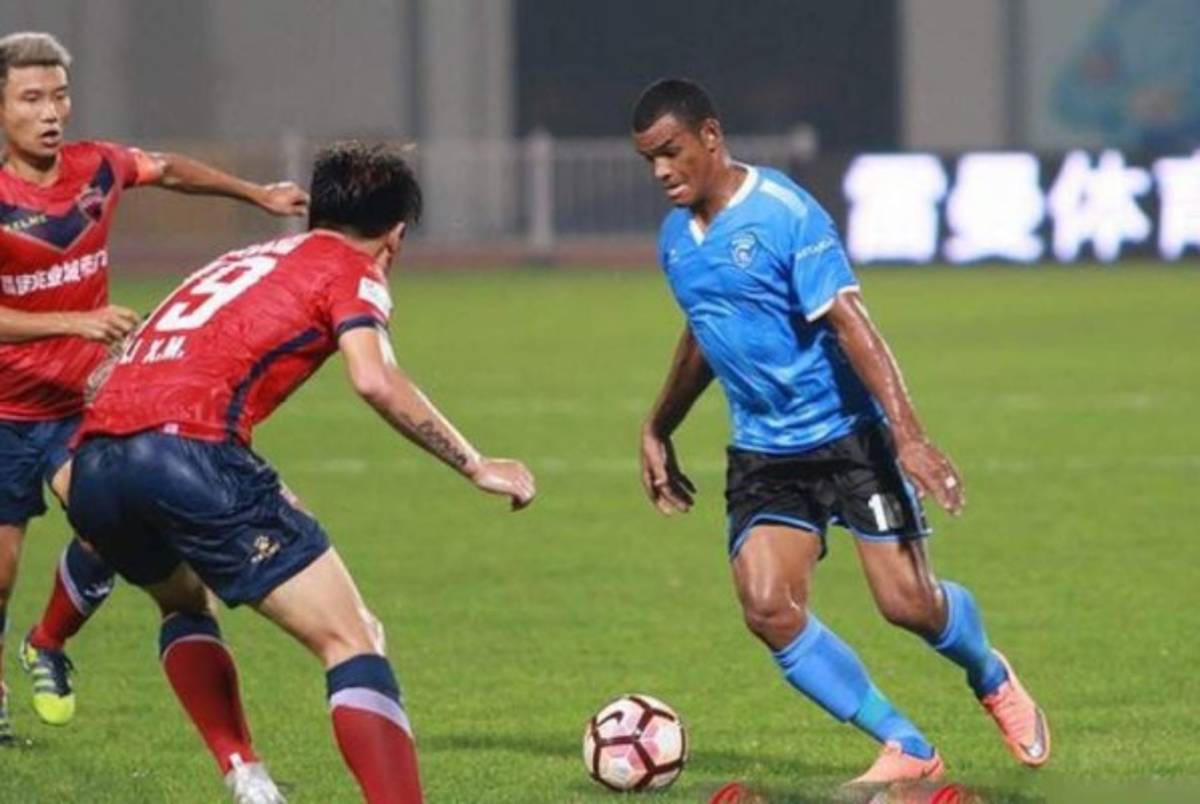 Bryan Róchez a punto de volver a descender: Pavón, Suazo, Choco... ¡Hondureños que han descendido en el fútbol de élite!