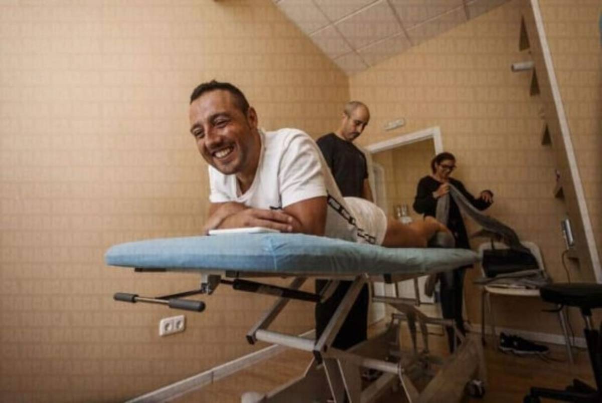 Impactante: La lesión que tiene retirado del fútbol a bicampeón de Euro con España