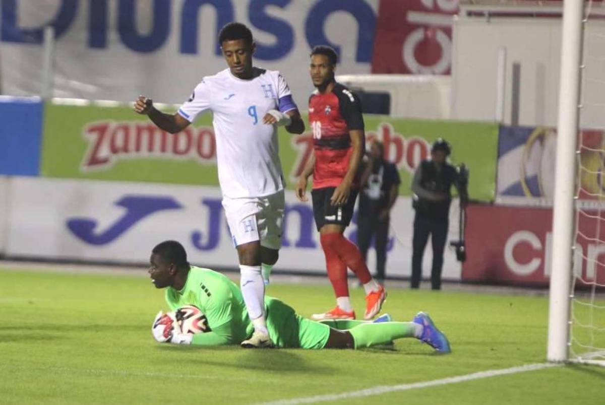 El motivo de la bronca de Palma, esposa de Emilio deslumbra y apoyaron a Honduras a pesar de la crisis de Olimpia