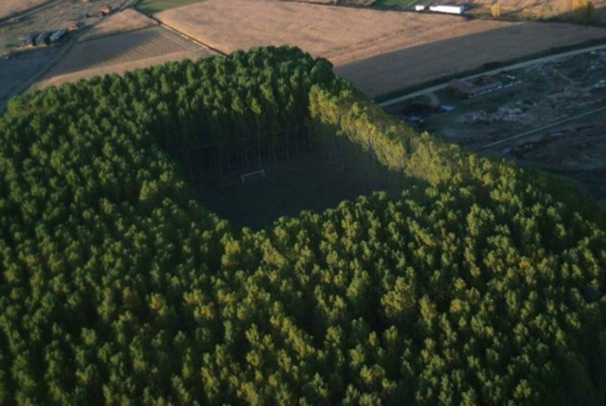 Las canchas de fútbol más raras del mundo y que no son estadios
