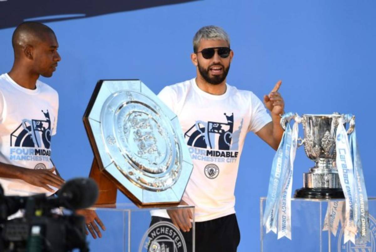 ¡La locura del Manchester City tras conquistar todo en el fútbol inglés!