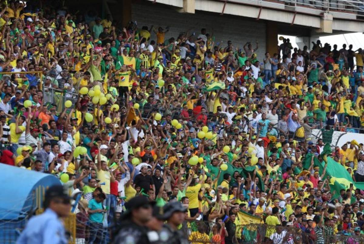 ¡Espectacular ambiente en el Olímpico por la final de Ascenso en Honduras!