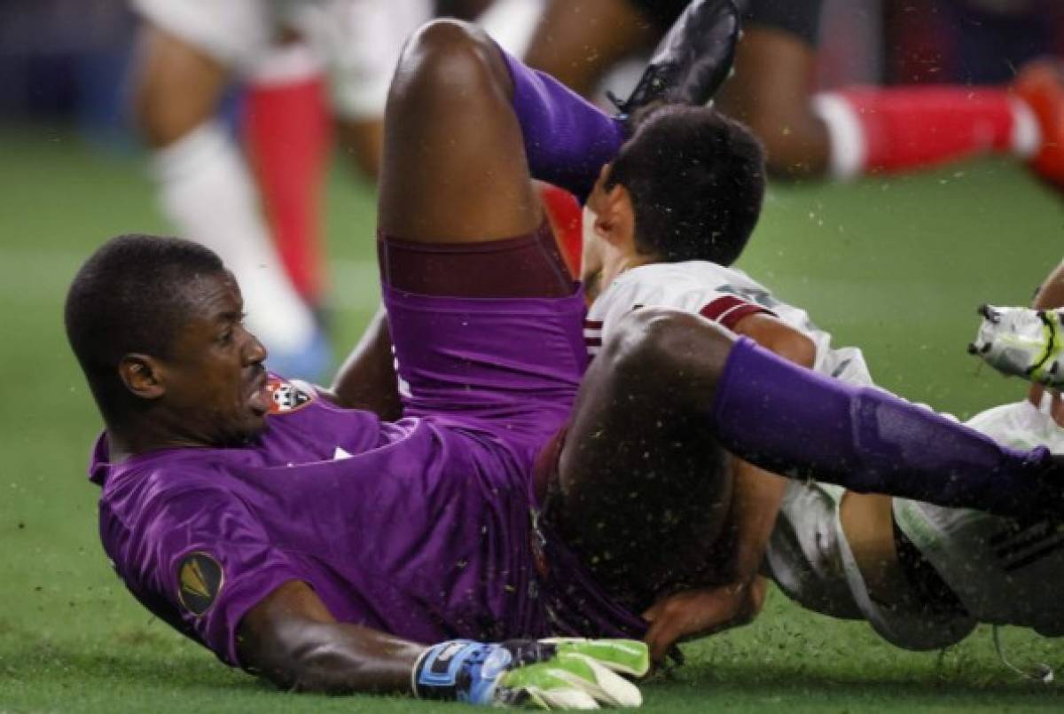 Escalofriante: así quedó el rostro de Chucky Lozano tras el duro choque con el portero de Trinidad y Tobago en la Copa Oro