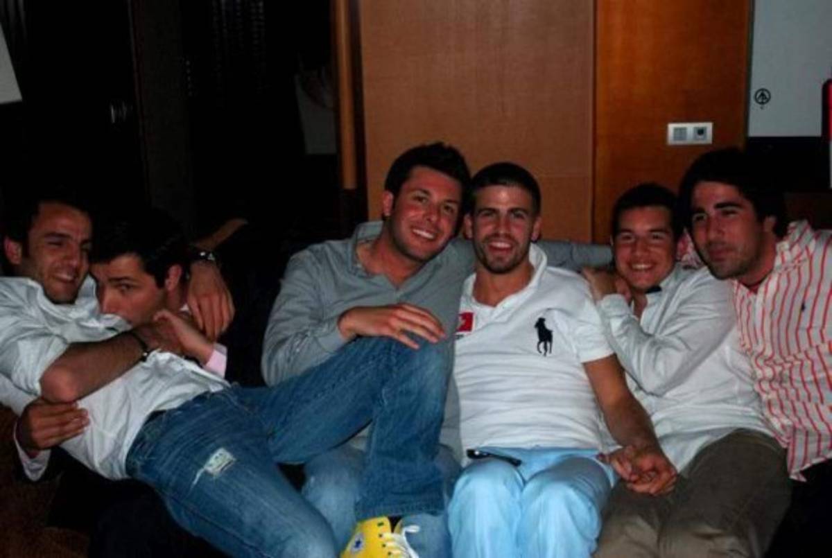 La vida en imágenes de Gerard Piqué, ídolo del Barcelona