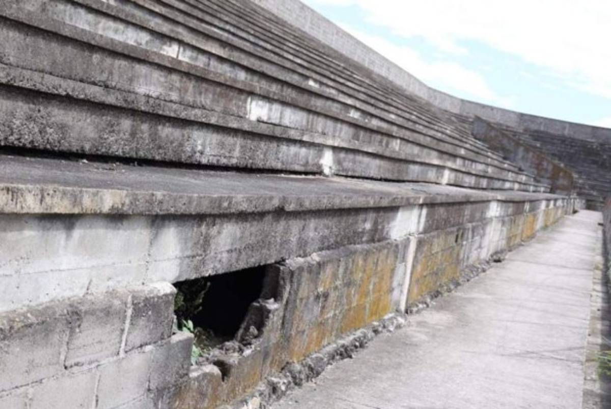 Estadio abandonado Roberto Suazo Córdova en La Paz recibe espectacular remodelación
