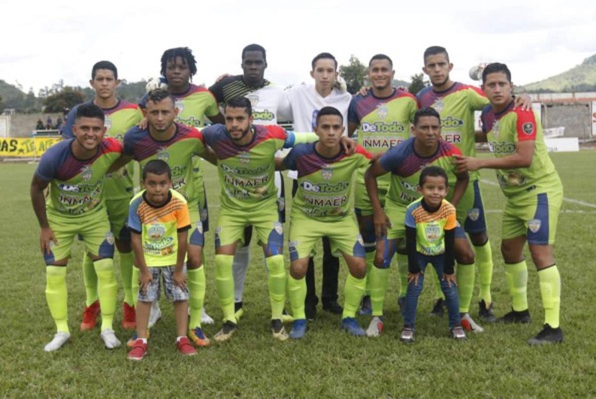 Un español y otro argentino: Real de Minas y sus 10 candidatos para sustituir a Raúl Cáceres