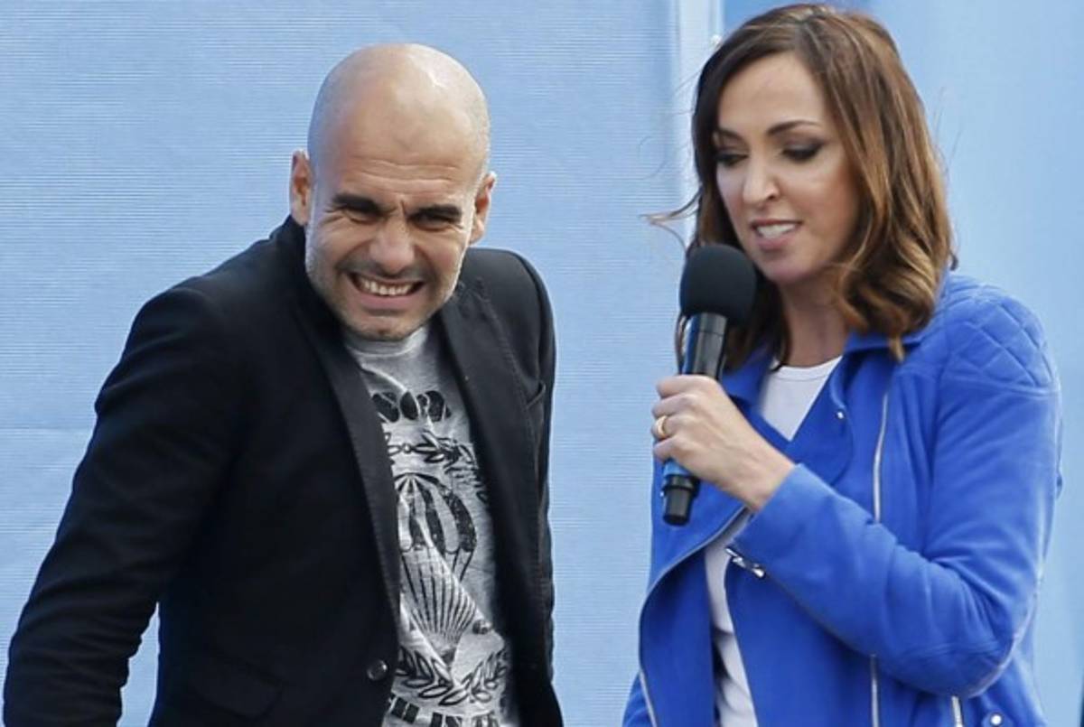 Fotos: El primer día de Guardiola en Manchester, llegó en taxi a la presentación