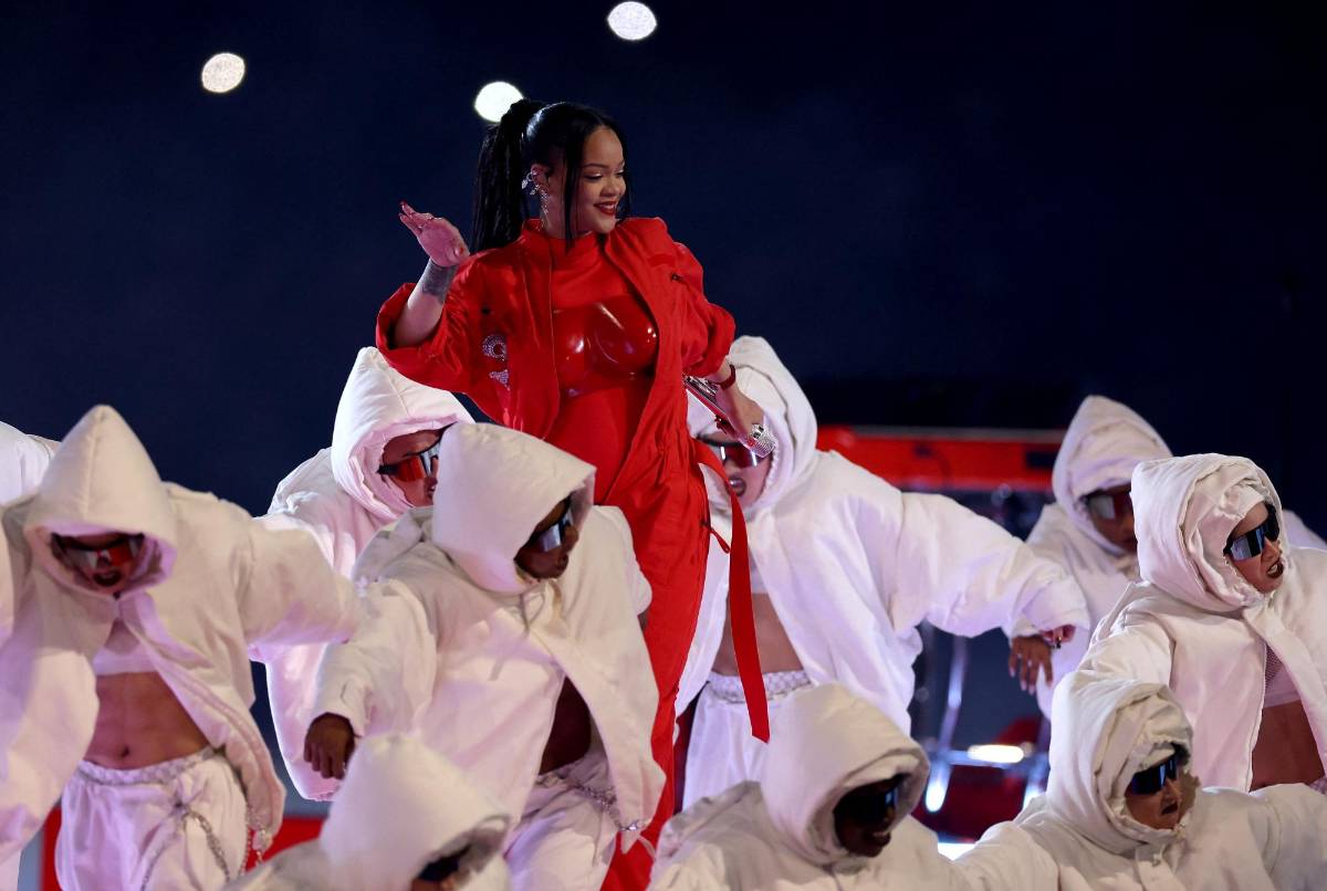 Rihanna y su presentación en el Super Bowl 2023: Así fue su aparición en el Show de medio tiempo