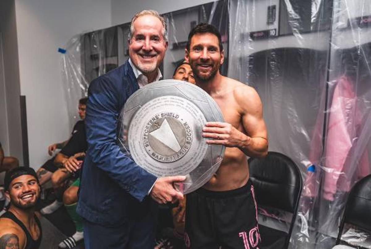 David Ruiz festejando con Messi: locura del Inter Miami tras ganar su segundo título y Beckham se rinde al argentino