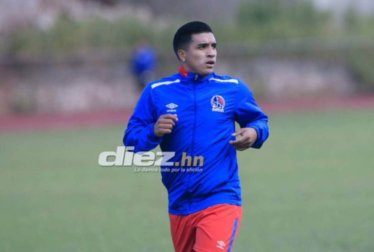 ¡Buscaban cómo calentarse! Olimpia entrenó bajo un intenso frío en Tegucigalpa