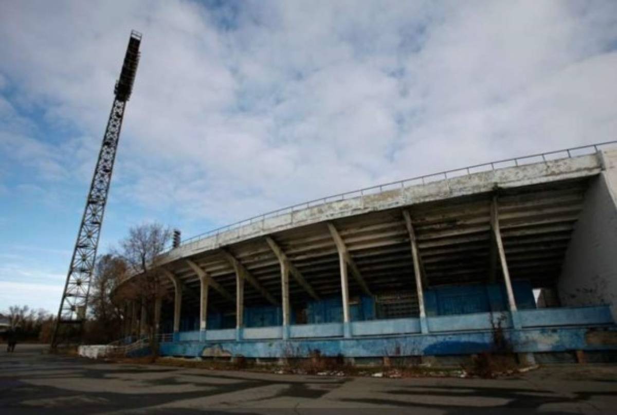 Bombas sin detonar y restos óseos de humano: Hallazgos insólitos en los estadios del mundo