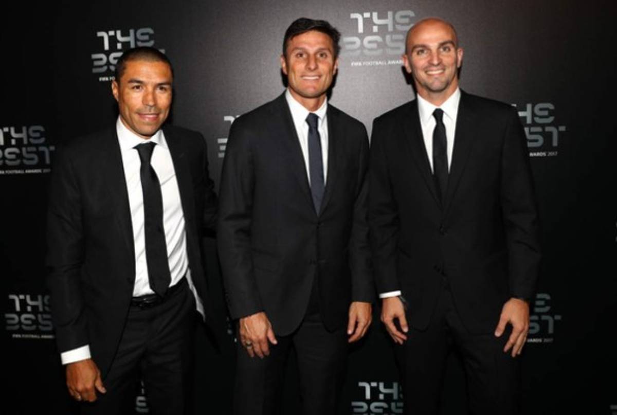 Las otras imágenes que dejaron los Premios 'The Best' y que no viste