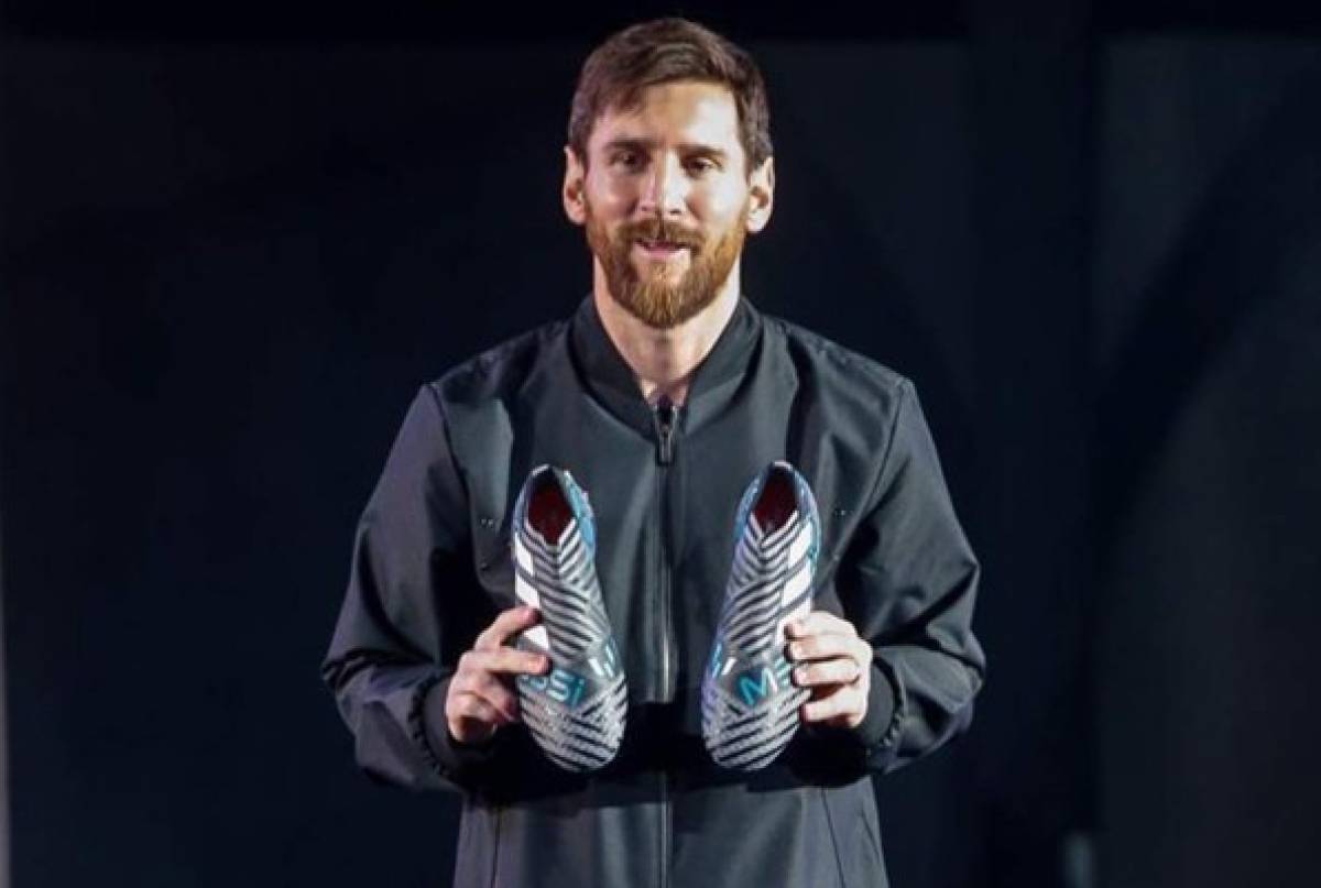 Messi presenta sus nuevos botines y advierte: ''Queremos ganar todos los títulos''